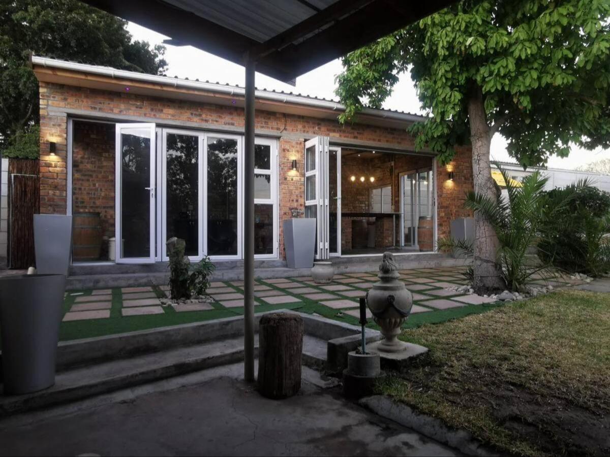 Cammy'S Guesthouse Kuils River Extérieur photo